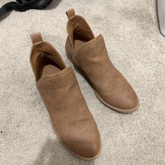 ankle booties - Picture 3 of 5